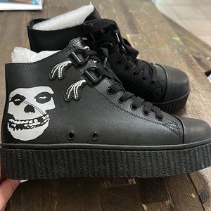 STRANGECVLT MISFITS SKULL CHELSEA KREEP SNEAKERS